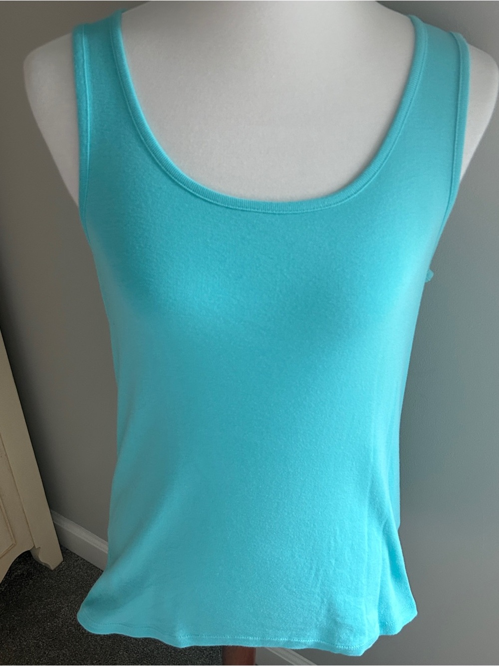 Jones New York Aqua Scoop Neck Tank